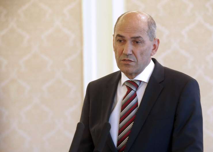 Janša in Plenković se bosta jutri srečala na Otočcu