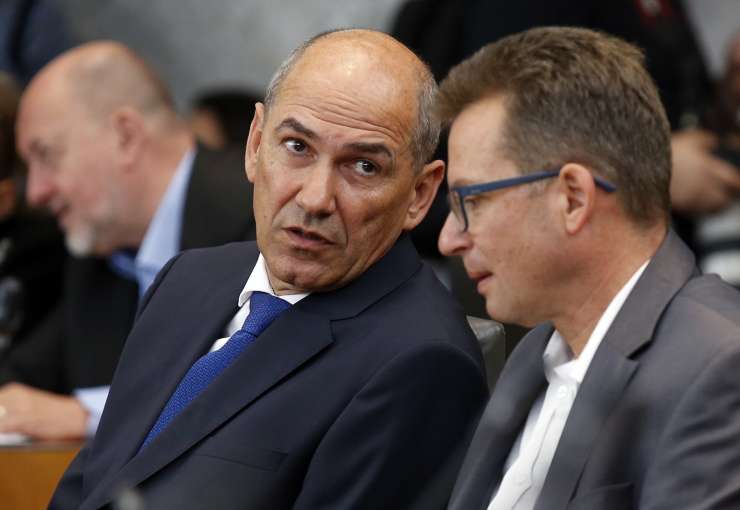 Janša: Izvolitev Šarca je nov politični fiasko Slovenije, omogočila jo je ekstremistična Levica
