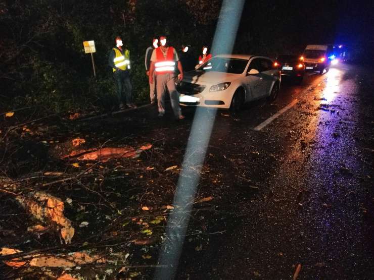 FOTO Sevniški gasilci na praznični dan posredovali dvakrat Radio