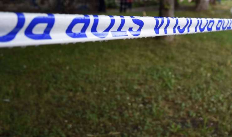 Srhljiv zločin pri Medvodah: prišel na dom nekdanje žene in jo ustrelil, nato si je sodil sam