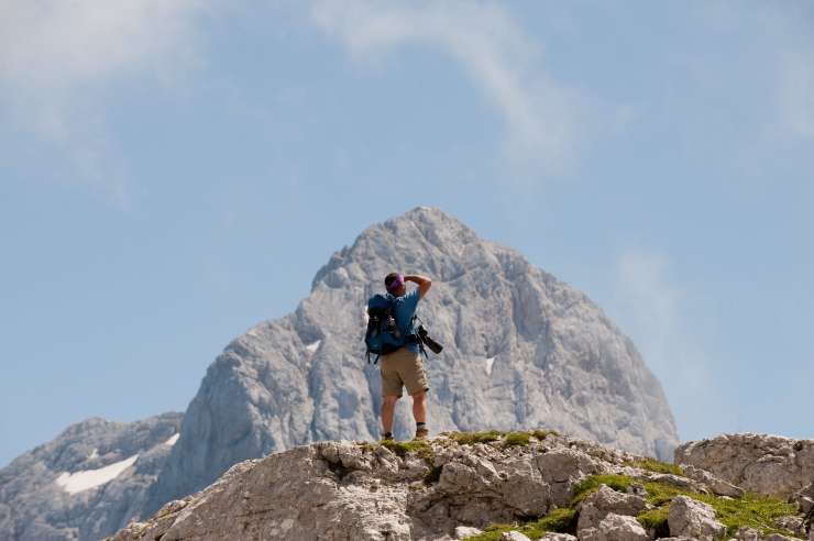 Ekstremni gorski tekač Luka Kovačič  je pet najvišjih slovenskih vrhov osvojil v slabih 14 urah