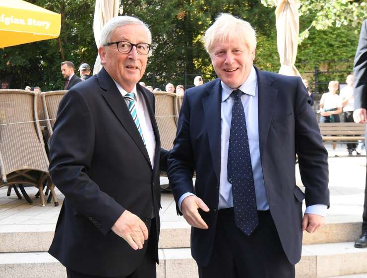 Juncker po srečanju z Johnsonom: Nobenih uresničljivih alternativ ni predstavil