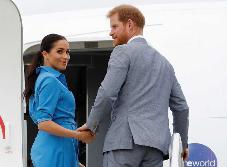 Harry in Meghan sta se odpovedala nazivu "kraljeva visokost" in ne bosta več prejemala javnih sredstev