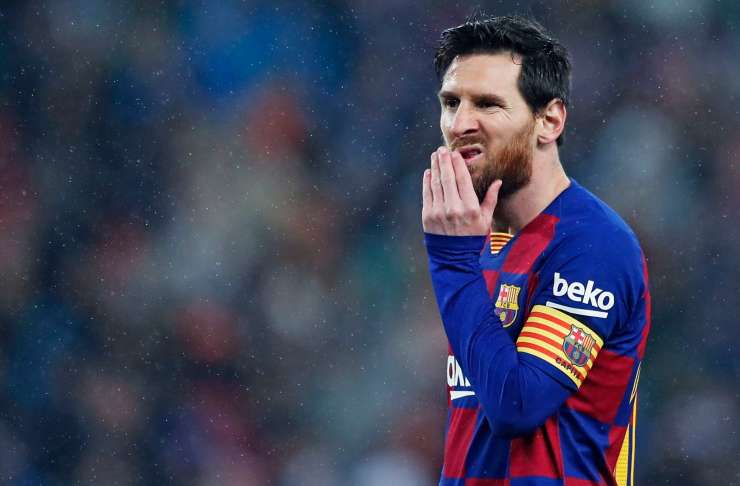 Messijev oče prispel v Barcelono in novinarjem dejal: Fantje, še ničesar ne vem