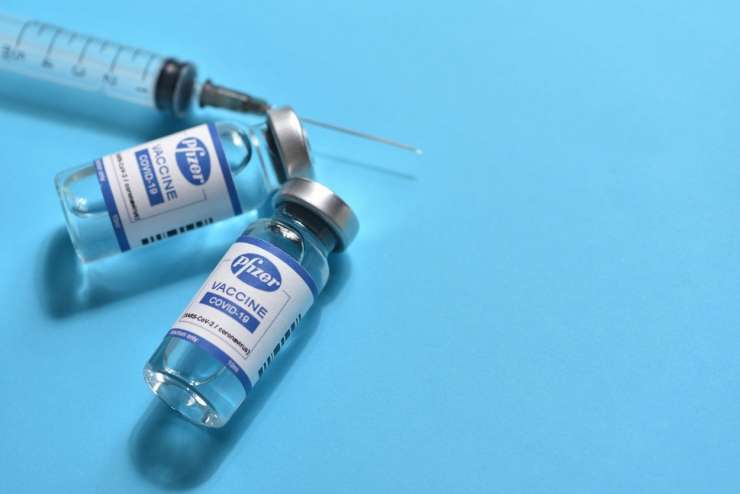 Orban je Sloveniji posodil cepivo Astrazenece, mi pa bomo del naročenega Pfizerjevega cepiva podarili Češki