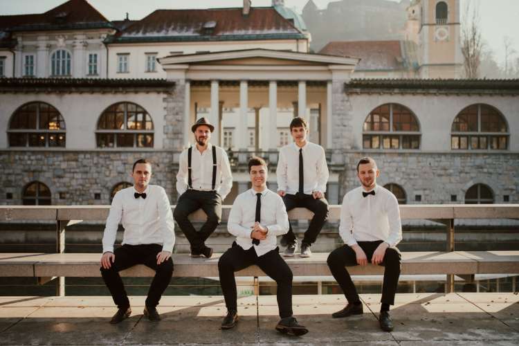 Luka Sešek in skupina Proper