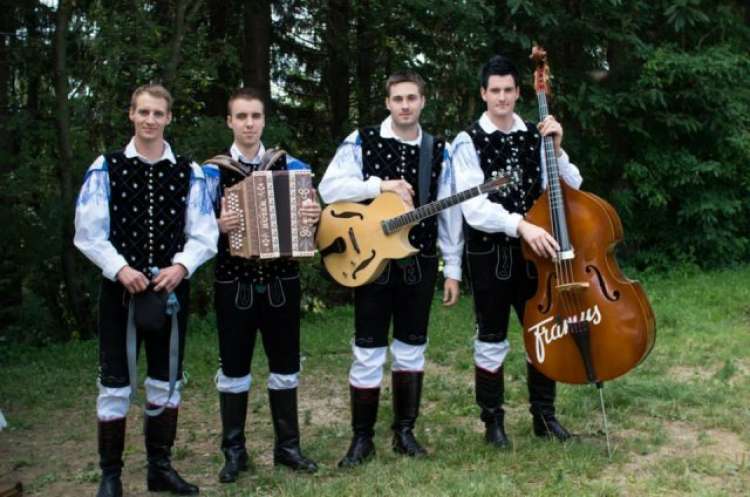 Ansambel Opoj