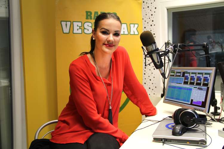 Rebeka_Dremelj.jpg