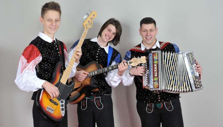 Ansambel Žur
