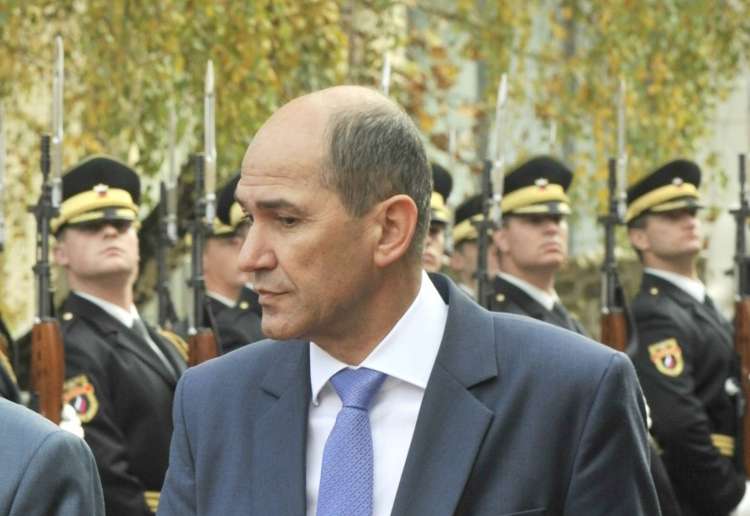 Ivica Dačić (levo) Janez Janša