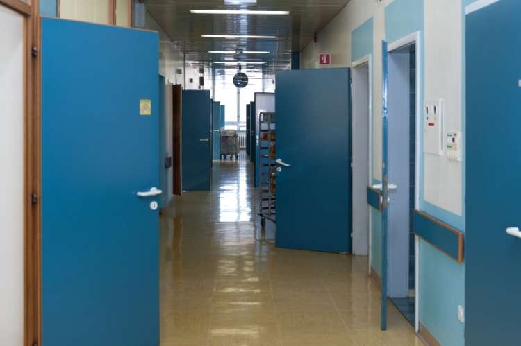 začasni Oddelek za epidemije 4