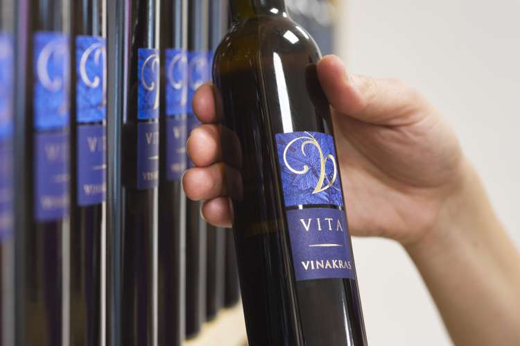 Vinakras - trgovina -4753 3600