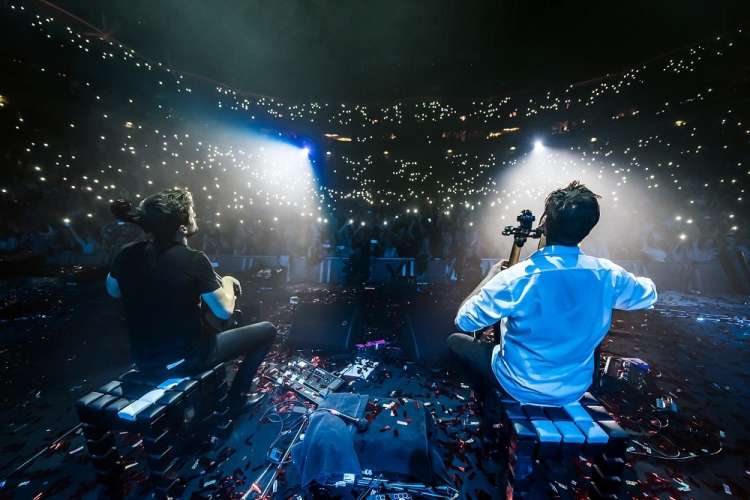 2Cellos_Stožice_7.4._SimoneDiLuca-10