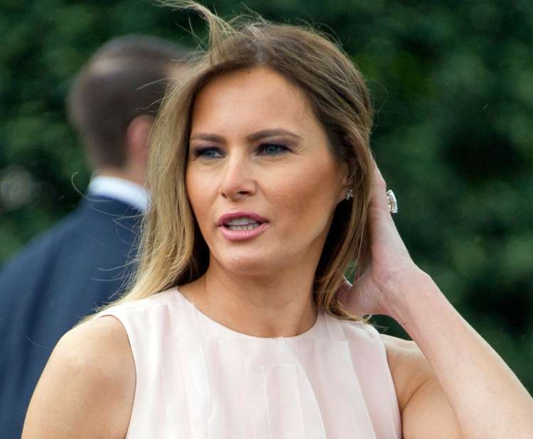 Priljubljenost Melanie Trump je še vedno za 16 točk višja od priljubljenosti njenega moža.