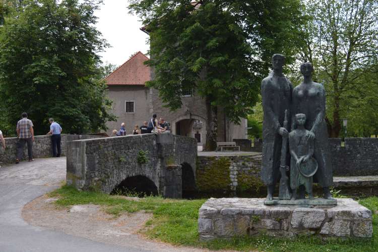 spomenik