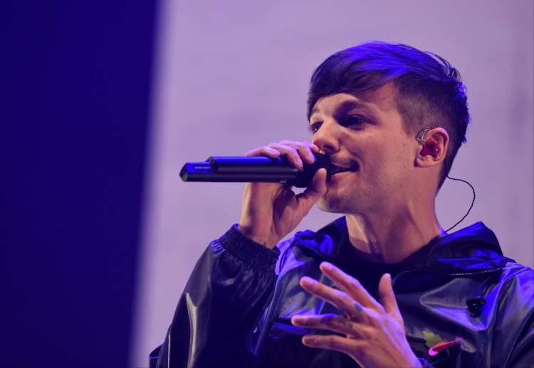 Louis Tomlinson .jpg