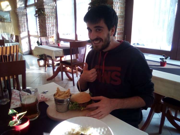 hamburger in njoki