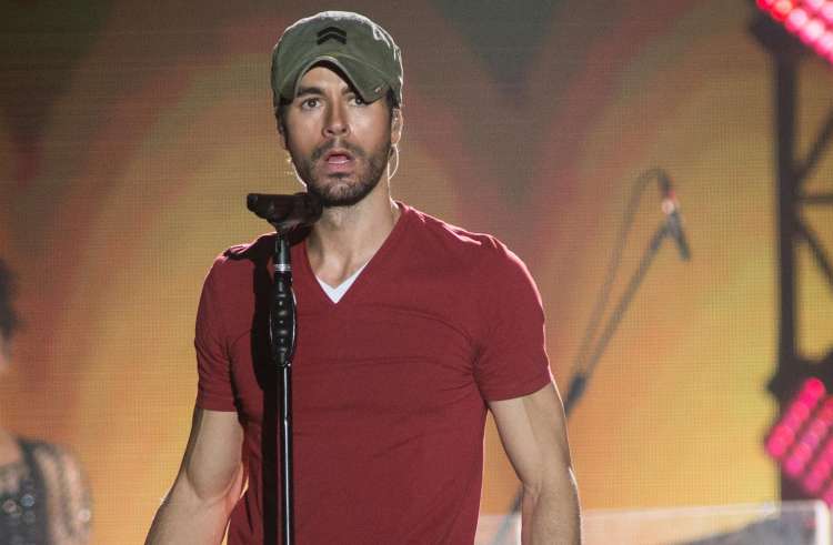 Enrique Iglesias je Niki namenil javno pohvalo.
