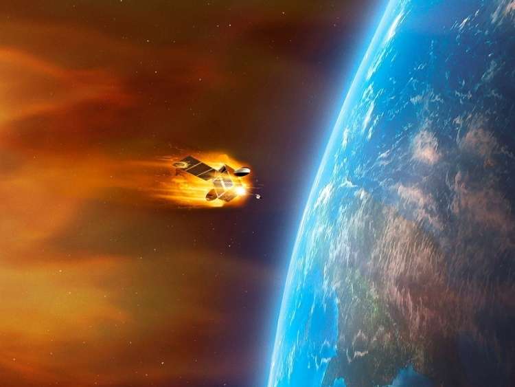 Geomagnetna nevihta, Sonce, Zemlja, satelit