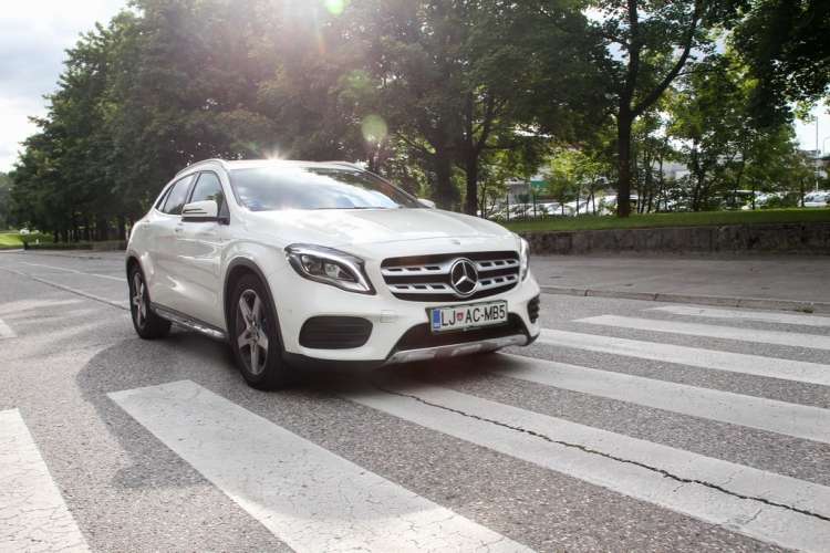 Mercedes Benz GLA 220 d 4Matic