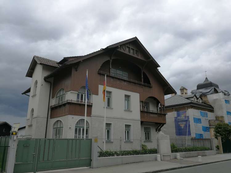cesta 27 aprila 51