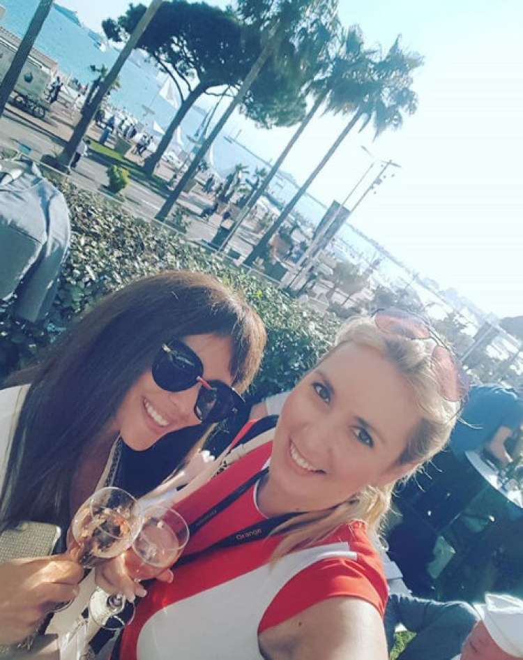 Katja Levovnik - zunaj