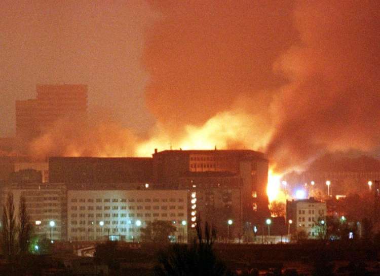 srbija, beograd, bombardiranje, vojna,
