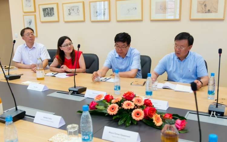 Kitajska delegacija v crnomlju foto urh (3).jpg