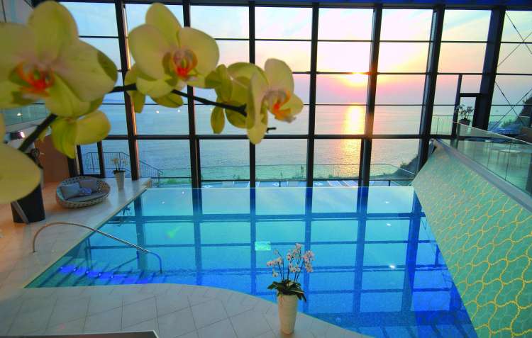 Panorama pool - sunset Paradise Spa.jpg