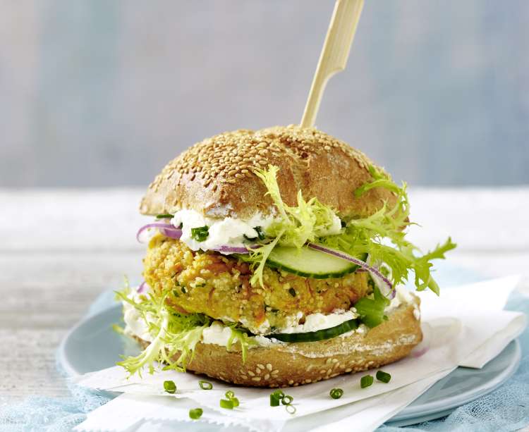 kuskusov burger.jpg