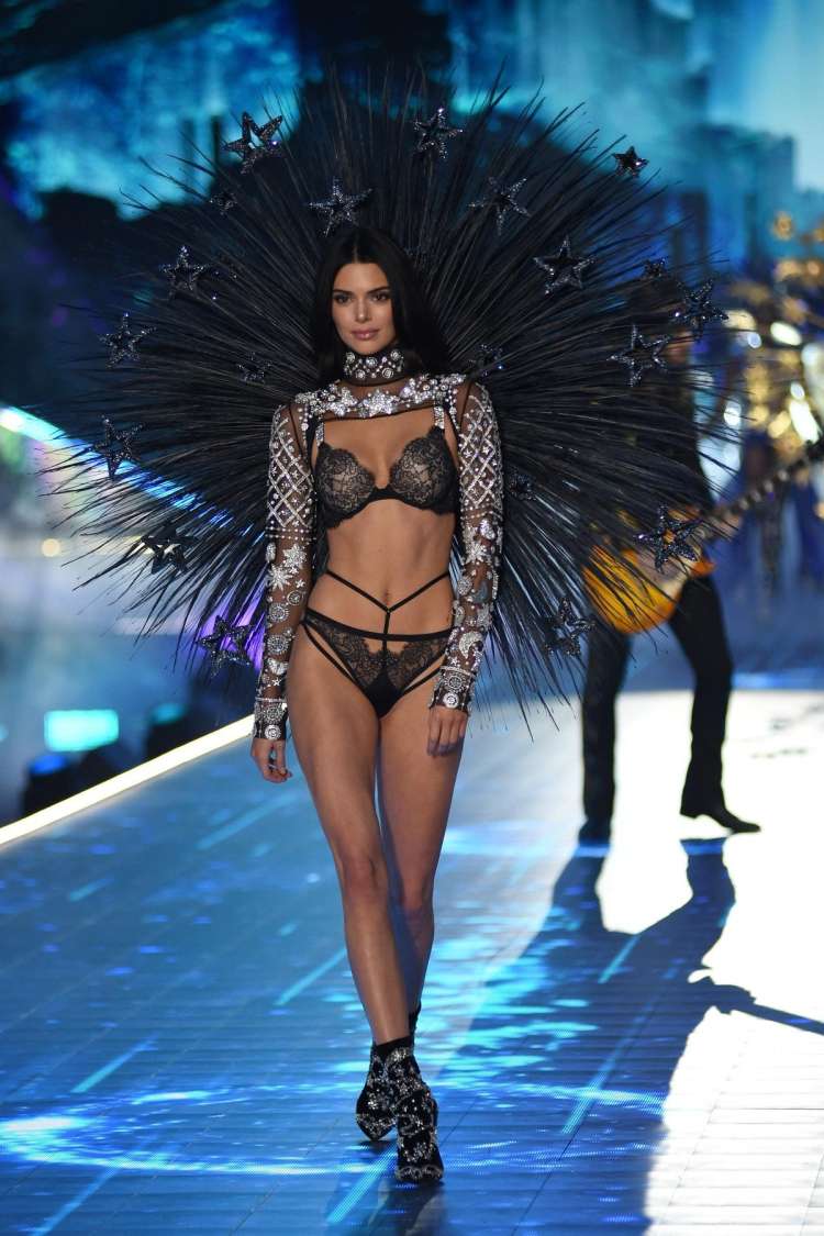 profimedia-0395033158 KENDALL JENNER.jpg