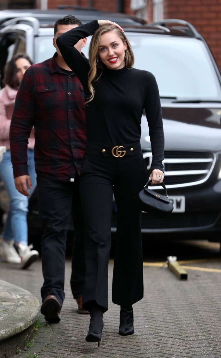 Miley Cyrus, London (1).jpg