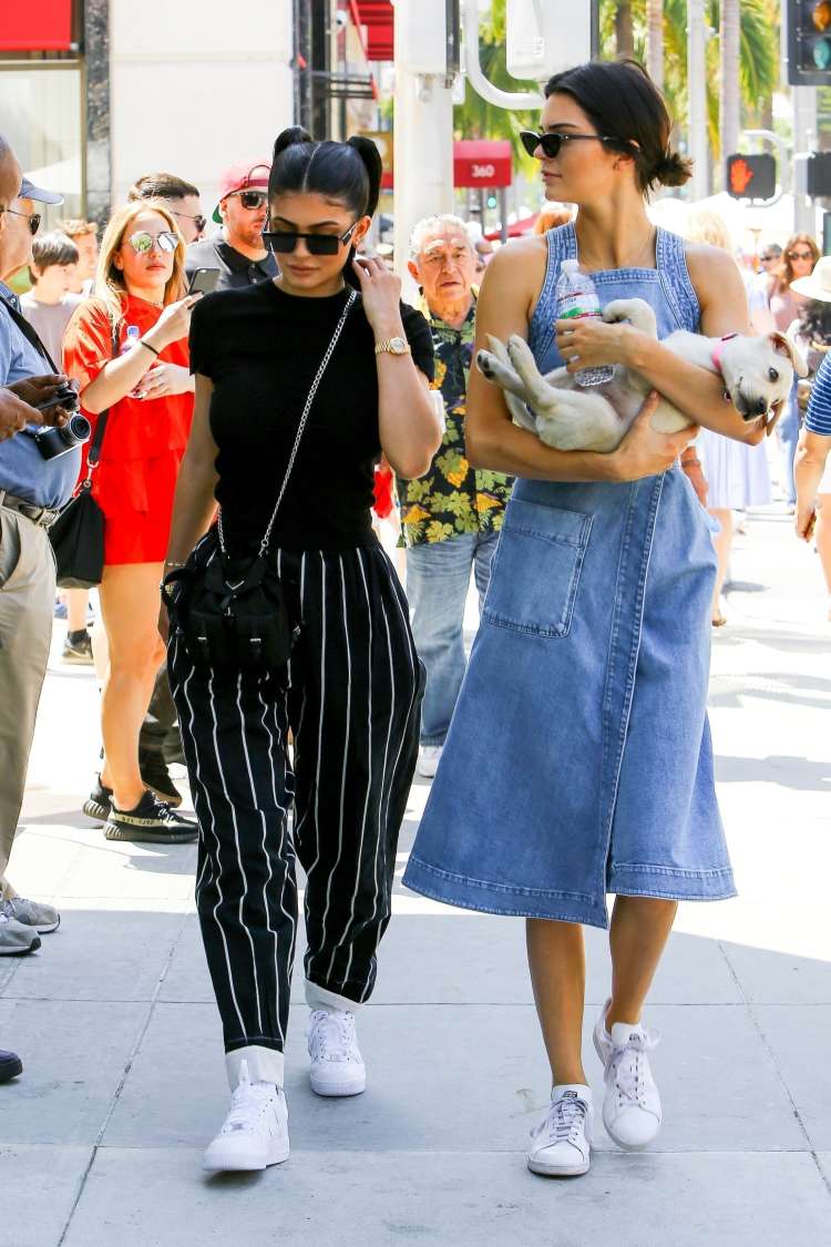 Kylie in Kendall Jenner.jpg Kendall Jenner