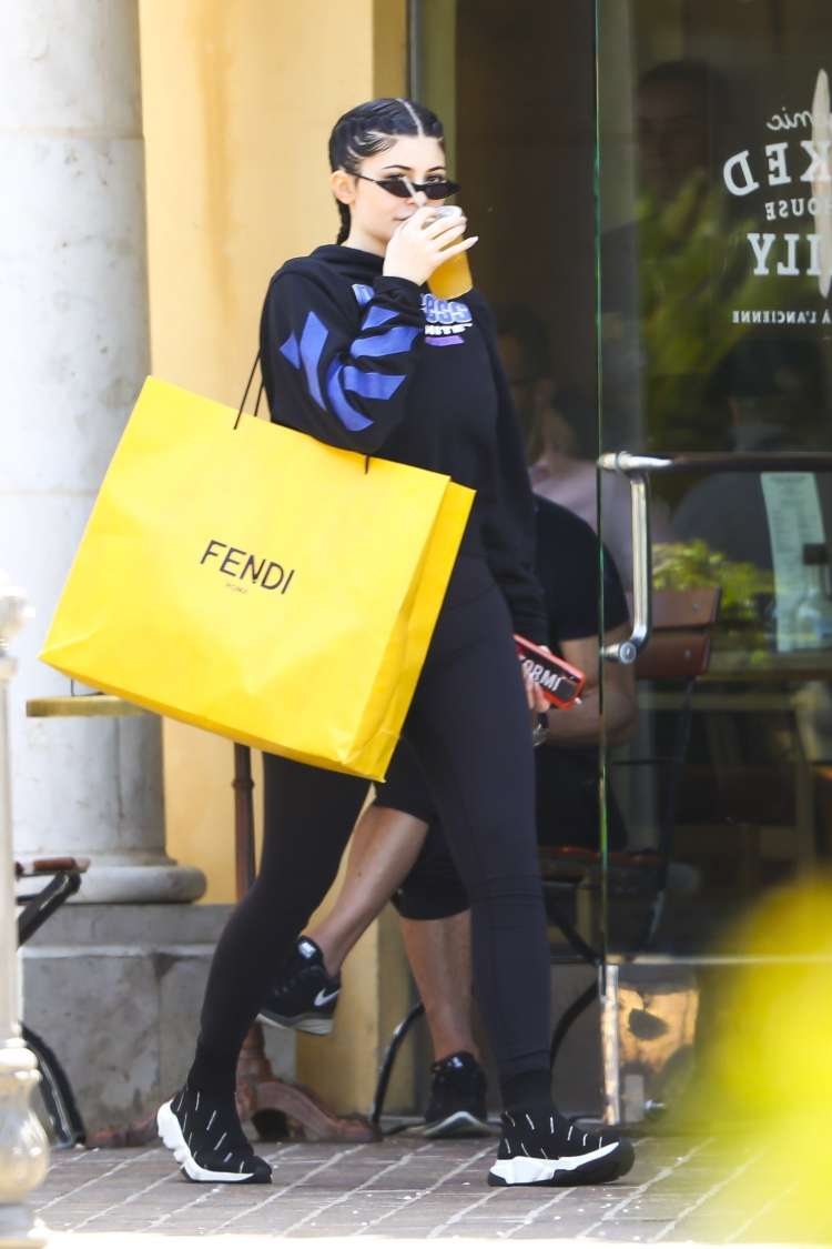 Kylie Jenner 4.jpg