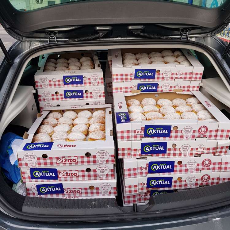 Pust2019 Krofi prtljažnik.jpg