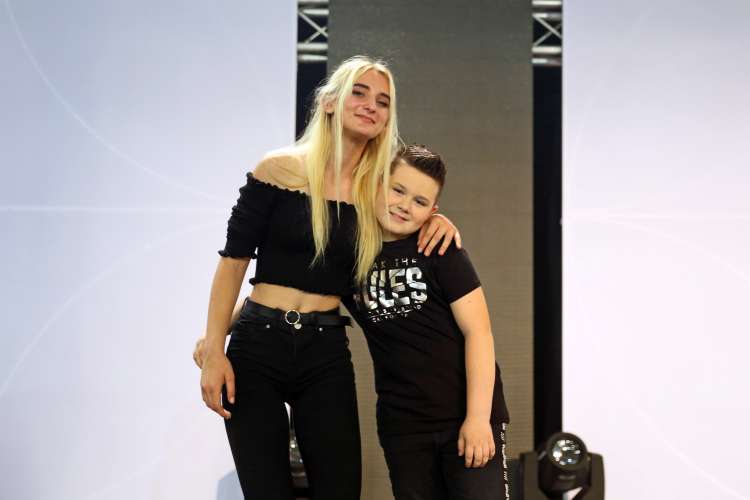 cg_otroci_pojejo_finale_34.jpg