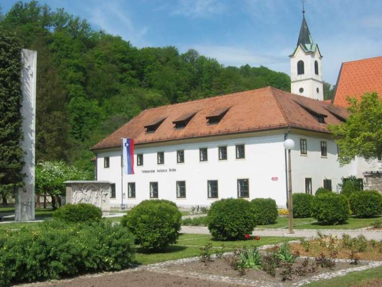Valvasorjeva knjižnica Krško 5.jpg