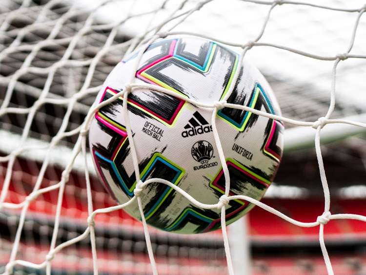 Uniforia odraža vseevropski duh tekmovanja UEFA EURO 2020
