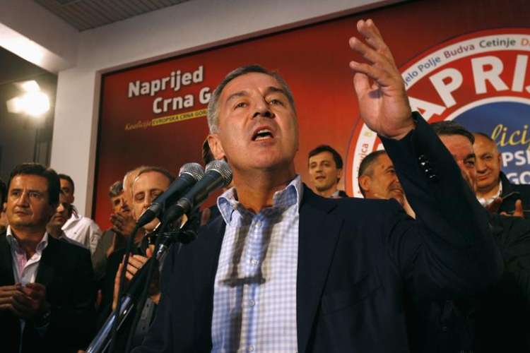 Stathis je dober prijatelj črnogorskega predsednika Mila Đukanovića.