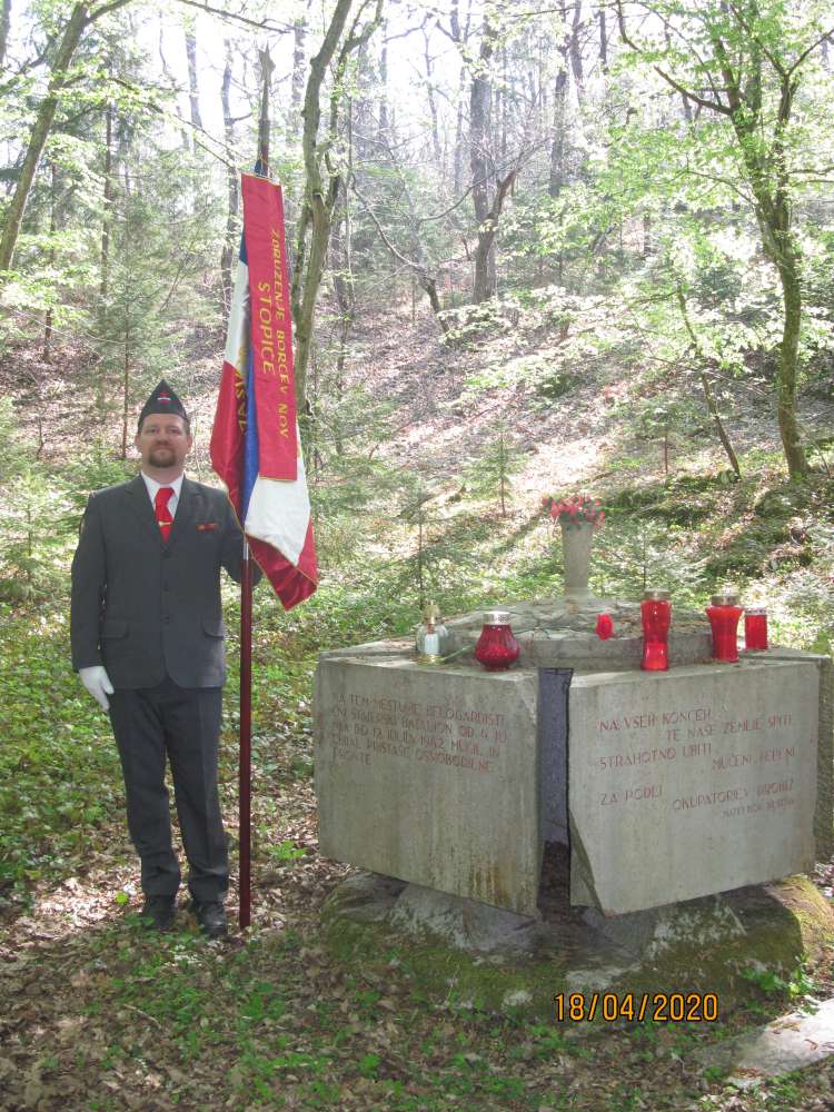 Spominsko obeležje v  Šentjoštu.png