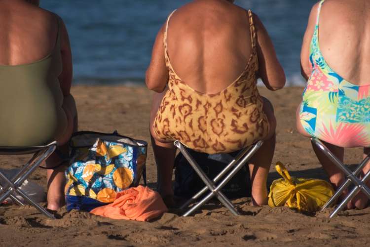 debelost, prekomerna teža, stol, plaža