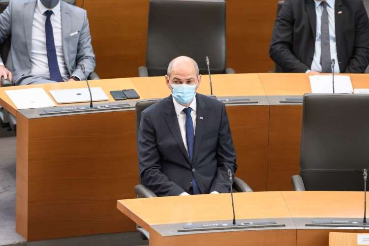Janez Janša že od prevzema oblasti ne skriva svojega nezadovoljstva z uredniško politiko POP TV.