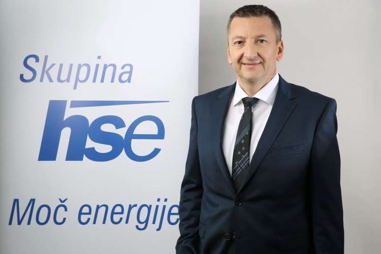 Generalni direktor Holdinga slovenske elektrarne (HSE) Viktor Vračar naj bi le nekaj dni po svojem imenovanju na čelo družbe obiskal sedež stranke SDS.