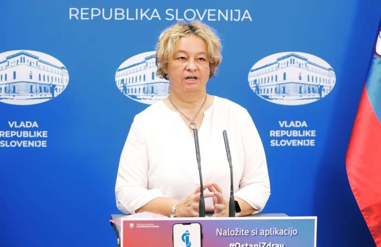 Novi minister za zdravje Janez Poklukar je vodenje nove vladne strokovne skupine za boj proti covid-19 ponudil infektologinji Mateji Logar.