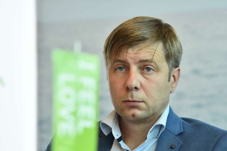 Blaž Cvar z OZS opozarja, da bodo morali nekateri podjetniki v stečaj, saj nimajo denarja za vračilo državne pomoči.