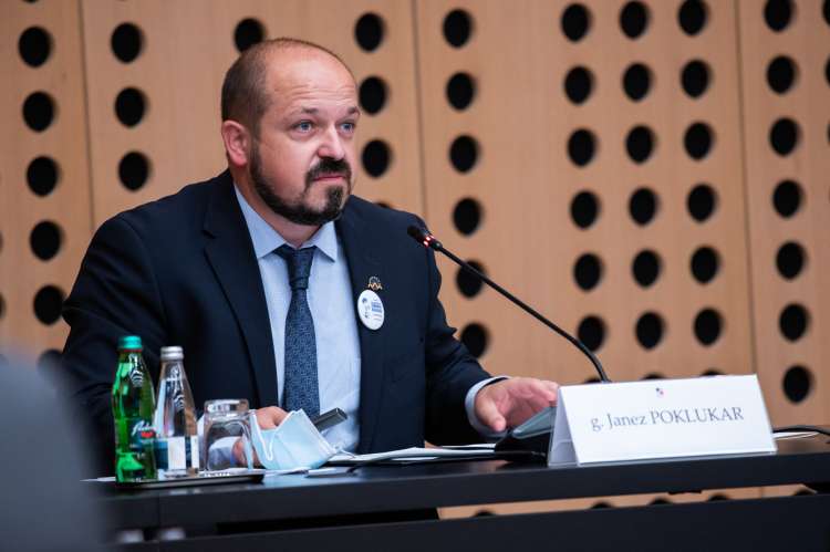 janez poklukar vlada tw