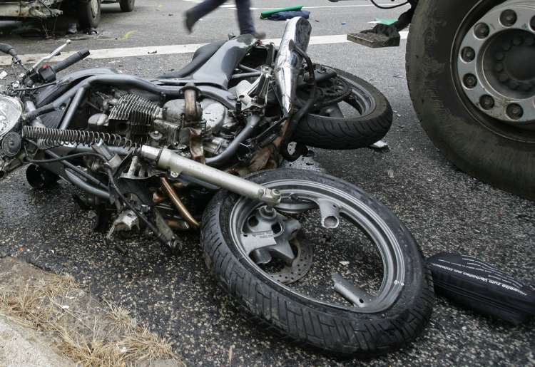 motor, prometna nesreča, splošna, tovornjak