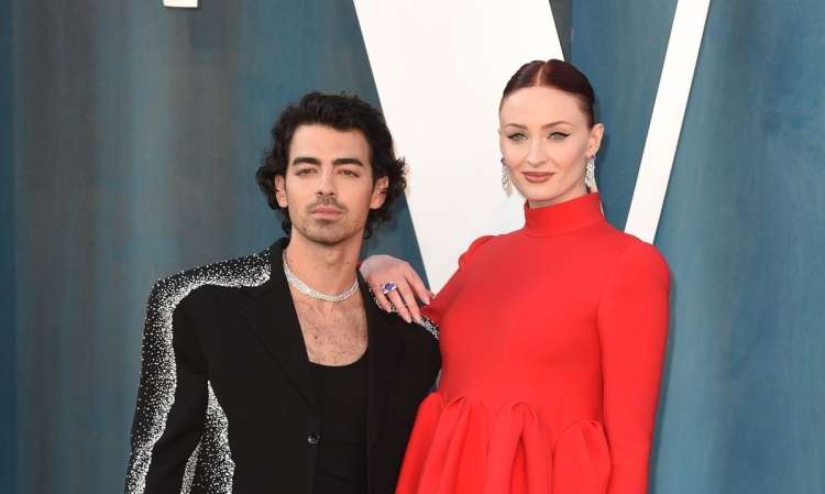 joe Jonas, Sophie Turner (4)