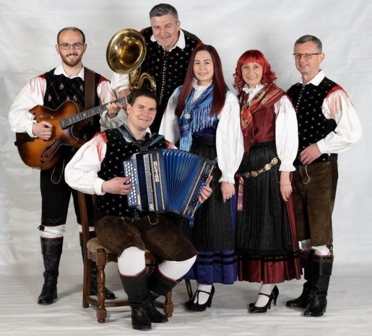 Ansambel Javor