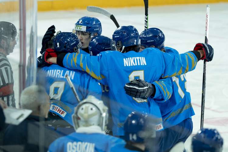 hokej reprezentanca u20 slovenija kazahstan 22